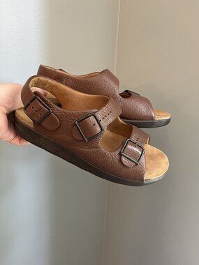 Women's Sas Relaxed Sandals Size 9 M Amber Brown